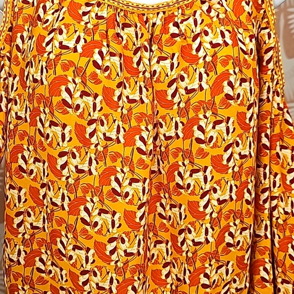 Cold shoulder max studio XS top, cinched waistband, orange and yellow - Picture 2 of 4